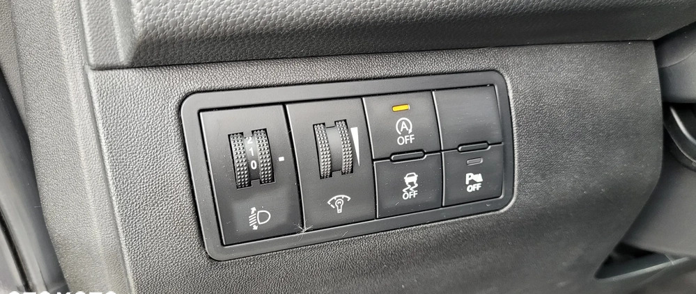 Kia Venga cena 31900 przebieg: 120000, rok produkcji 2018 z Rakoniewice małe 466